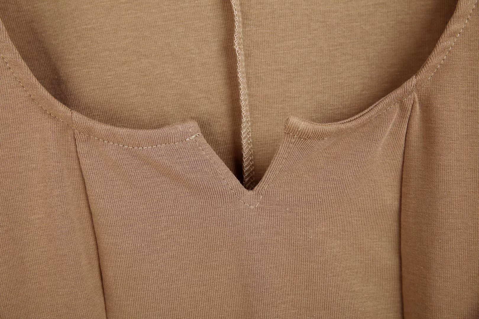 2017欧美女装新款百搭纯色中袖小v领短款不规则露脐t恤女011302