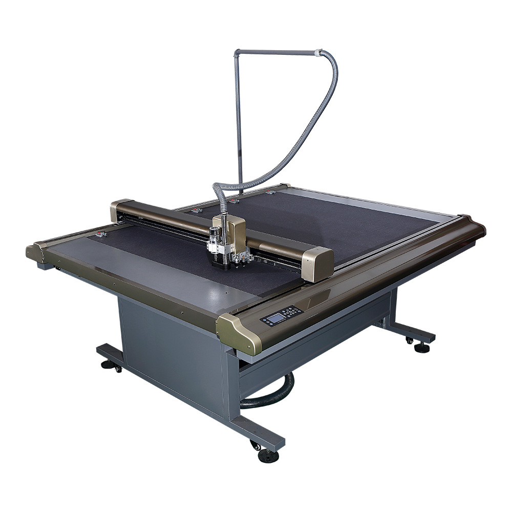 配模板机和花样机用的服装刻板模板机刻塑料板用服装模板切割机