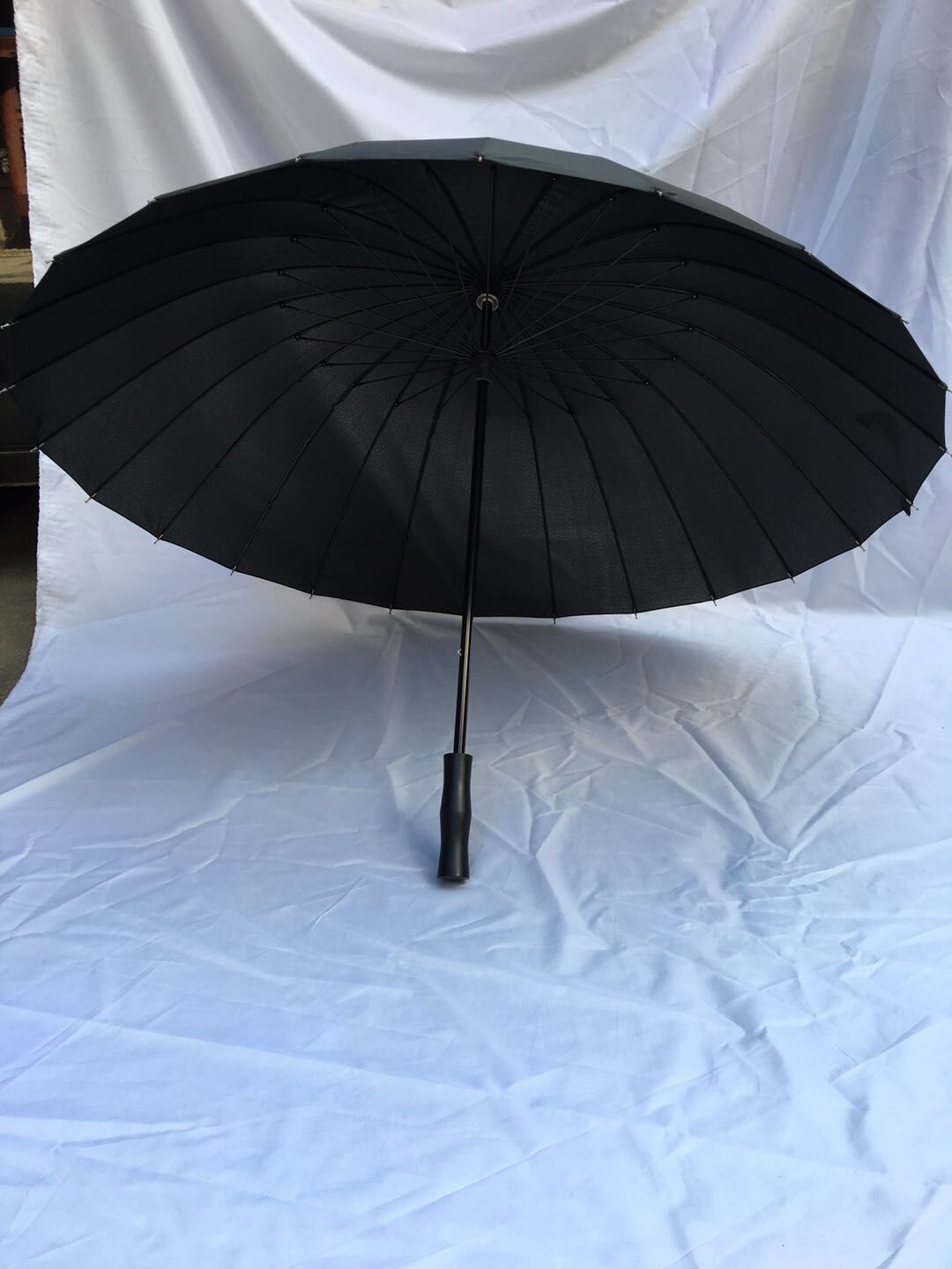 供应24k 纤维铁中棒 创意全纤维黑色直柄自动晴雨两用雨伞