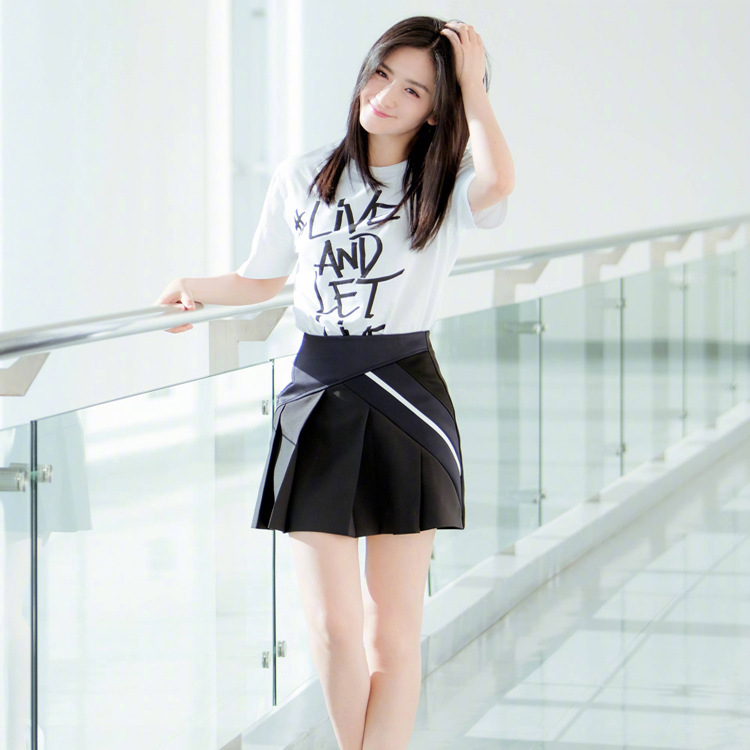 2020新款谢娜明星同款百搭t恤 a字裙百褶裙半身裙女装短裙