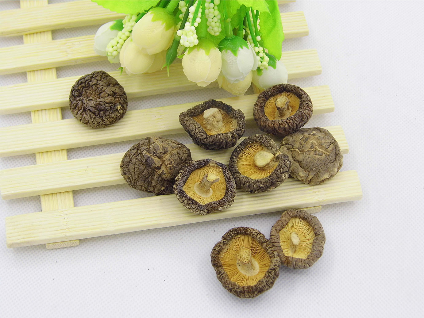 阜康农家土特产小香菇 干货食用菌蘑菇肉厚味鲜 散装批发 1kg(不含