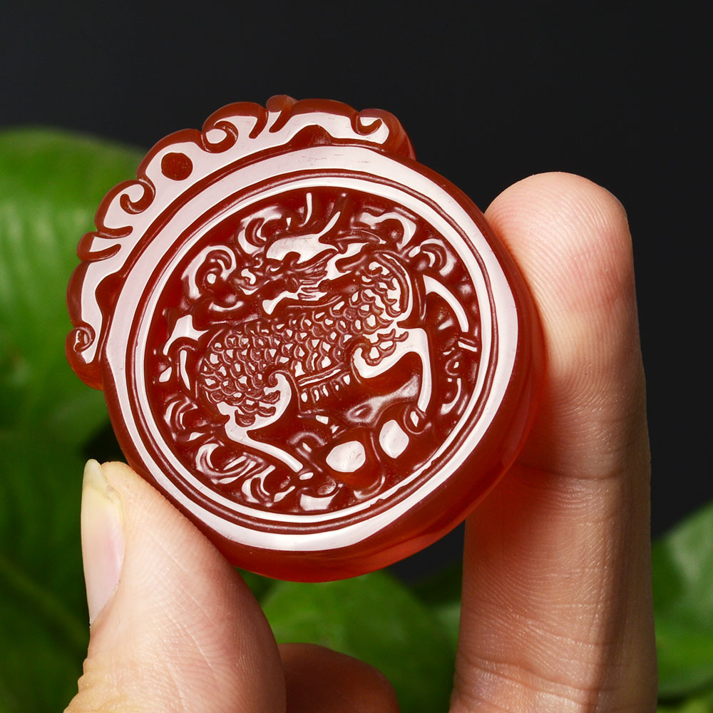 镇平县玉器批发 天然玉石红玛瑙麒麟玉佩 红玛瑙玉髓麒麟吊坠