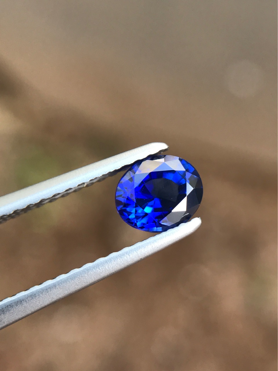 斯里兰卡矿区直销 0.91克拉精品天然皇家蓝蓝宝石 国际权威鉴定证
