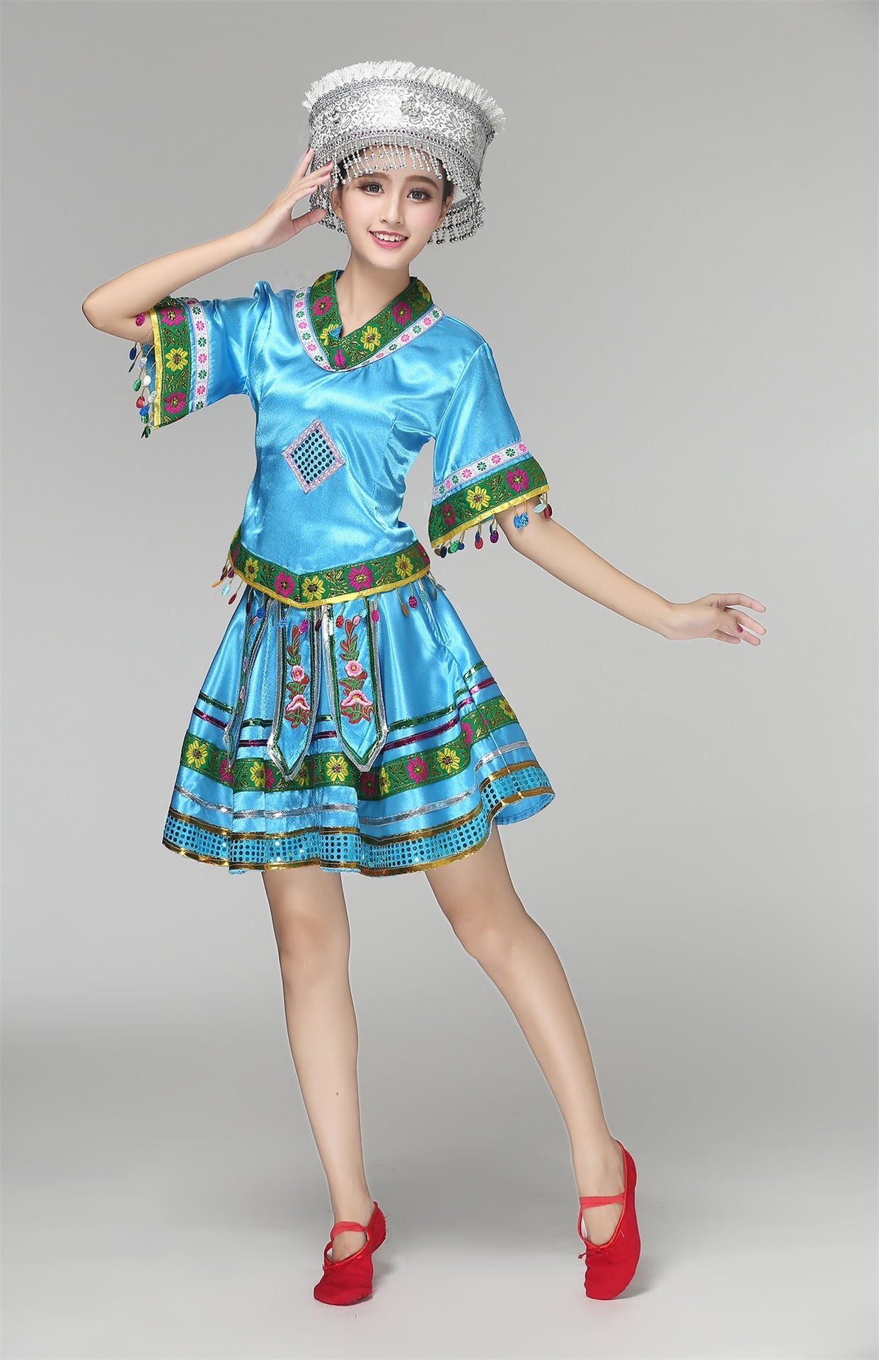 新苗族女装少数民族演出服土家族舞蹈服装壮族服装长款百褶裙促销