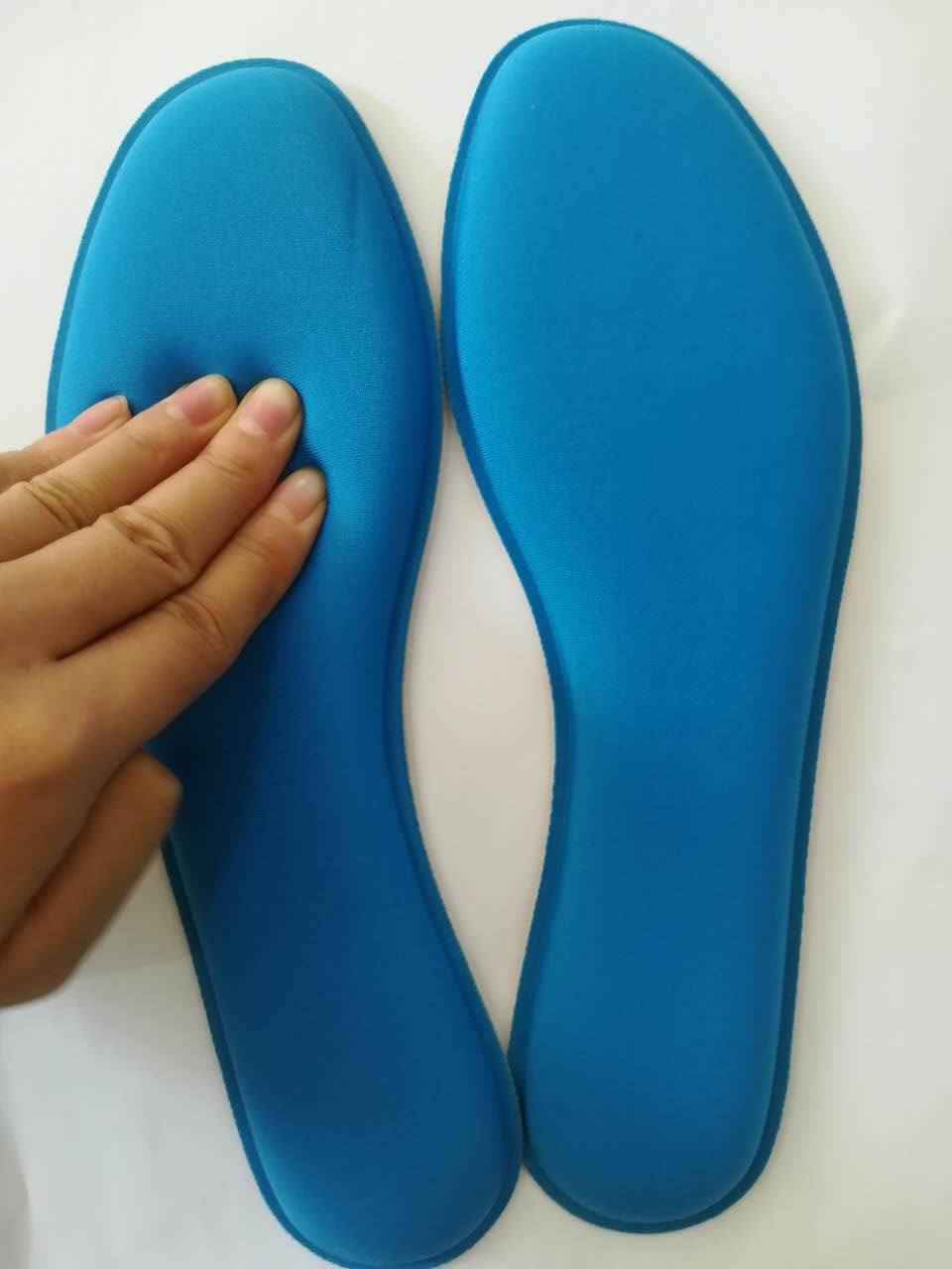 厂家直销 记忆棉鞋垫舒适柔软减震吸汗鞋垫海绵鞋垫运动鞋垫批发