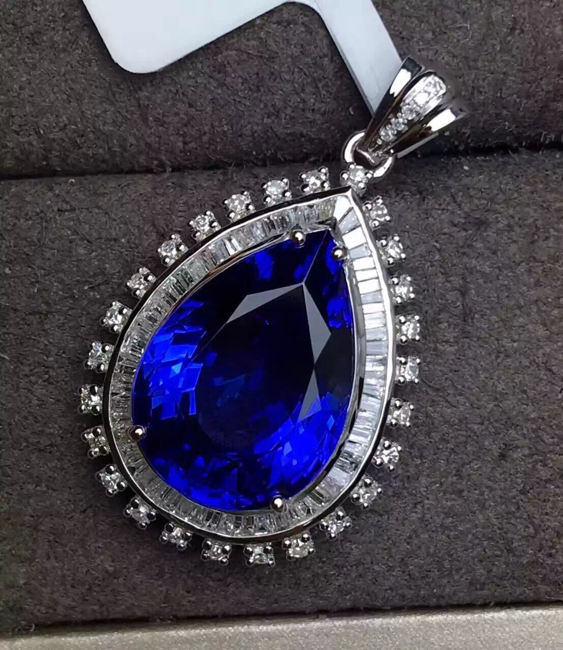 天然坦桑石蓝宝石吊坠时尚男女款项坠礼物挂坠批发