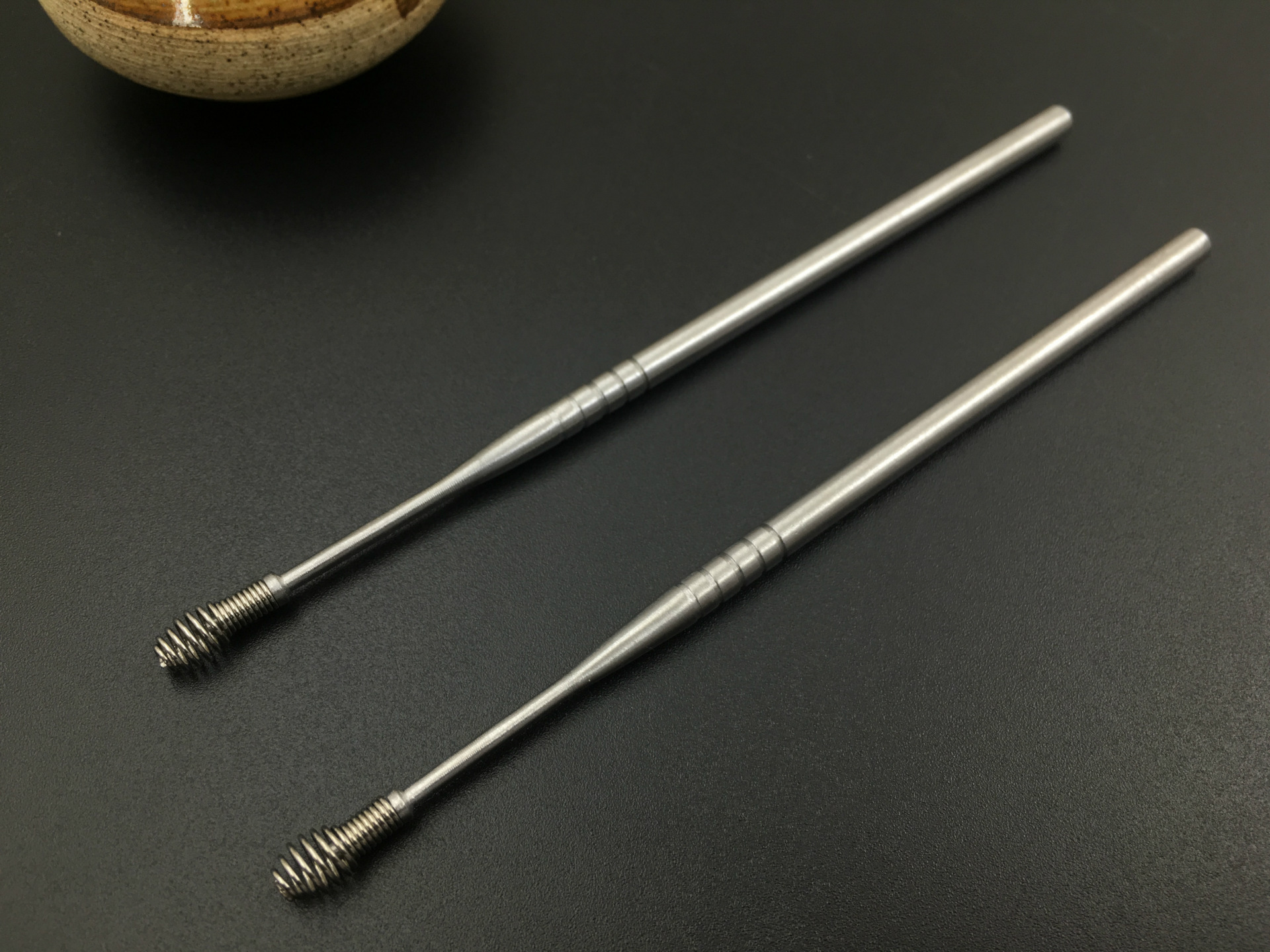 不锈钢弹簧淘耳勺耳挖新型旋转式采耳工具掏耳朵洁耳器现货批发
