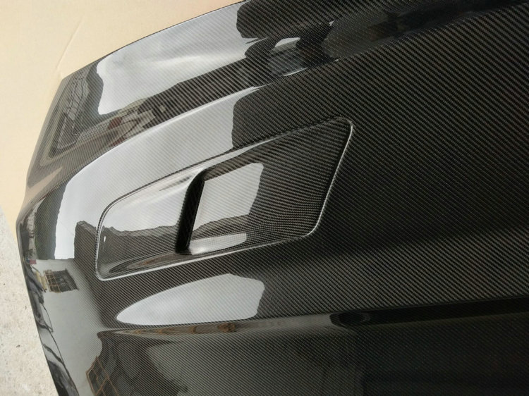 碳纤维机盖_福特野马碳纤改装机盖 碳纤维开孔机盖 带风口引擎盖车头