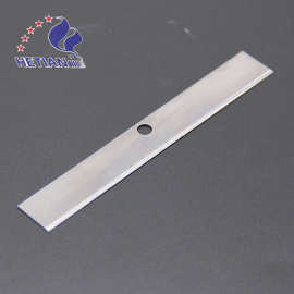 批发盒装禾田清洁刀片 地板铲刀刀片 建筑工具sk5高碳钢单孔刀片