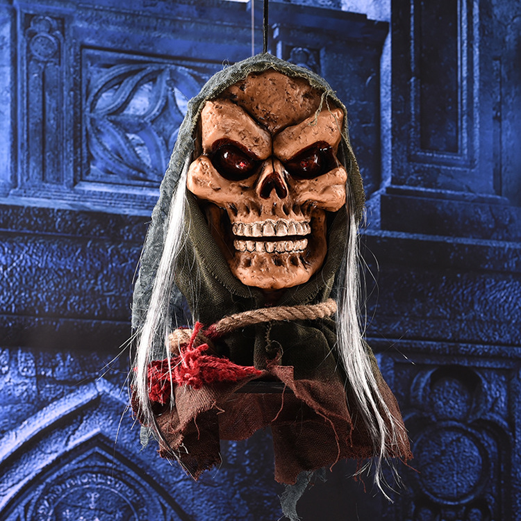 万圣节恐怖电动吊鬼派对鬼屋密室装饰布置声控感应巫婆骷髅头批发