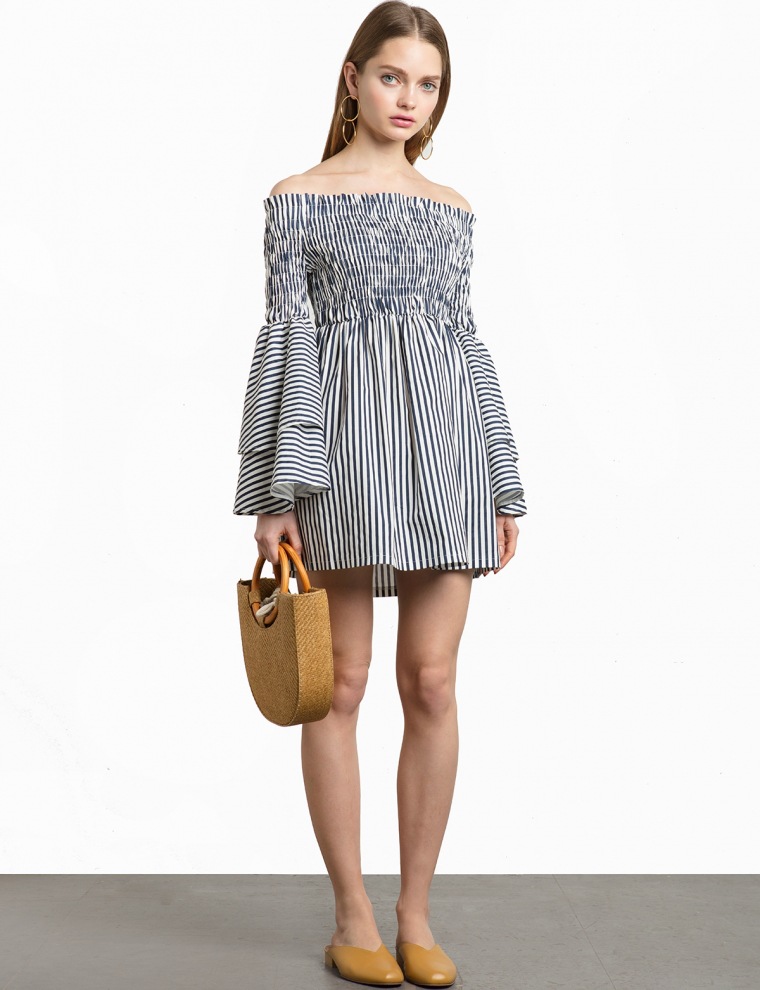 一字肩甜美潮层叠荷叶袖抽褶高腰连衣裙326