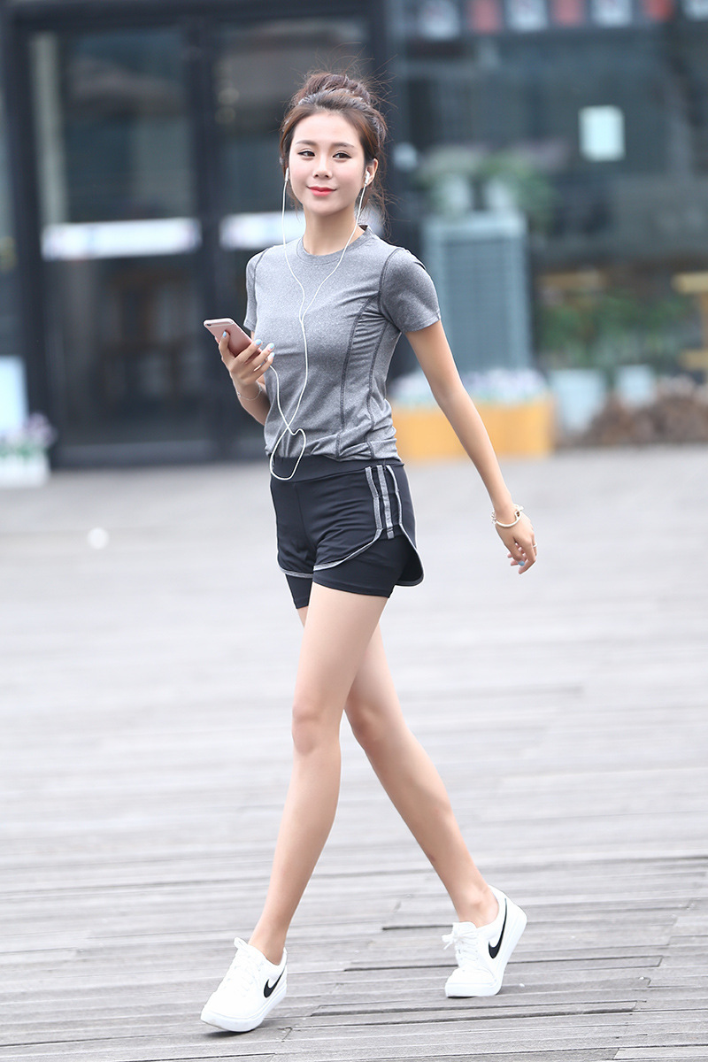 韩国夏季潮款专业瑜伽健身房运动跑步拼色热身速干显瘦短裤女