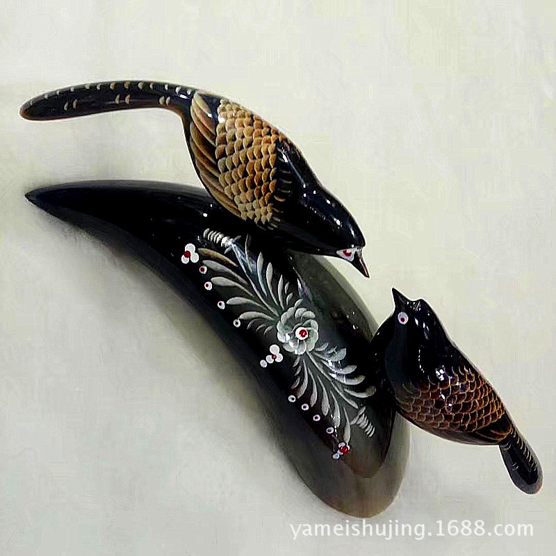 厂家批发手工牛角雕刻老虎摆件njgy016 牛角工艺品