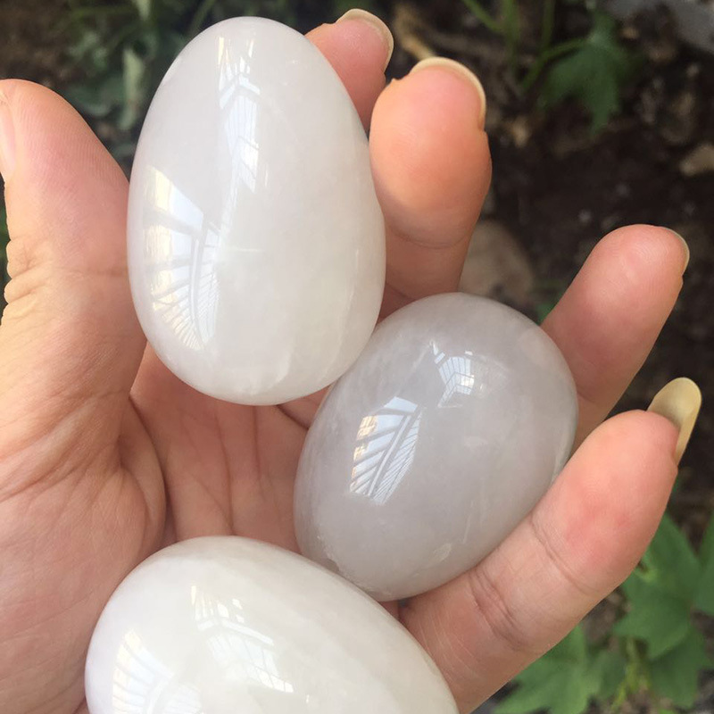 天然白玉石鸡蛋女性美容按摩玉石阴户蛋水晶鸡蛋工艺品厂家直销