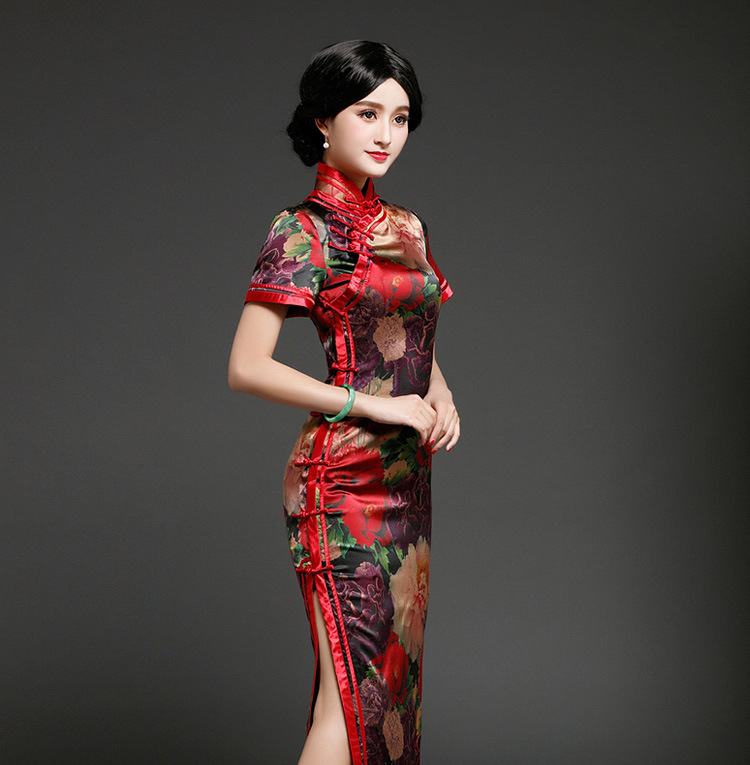 2020春季新款改良时尚重磅真丝立体花高端修身旗袍精品新娘款