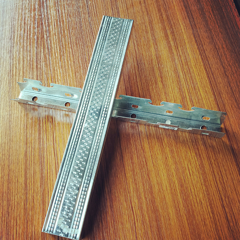 天花吊顶卡式主龙骨副龙骨轻钢龙骨镀锌钢龙骨u型龙骨