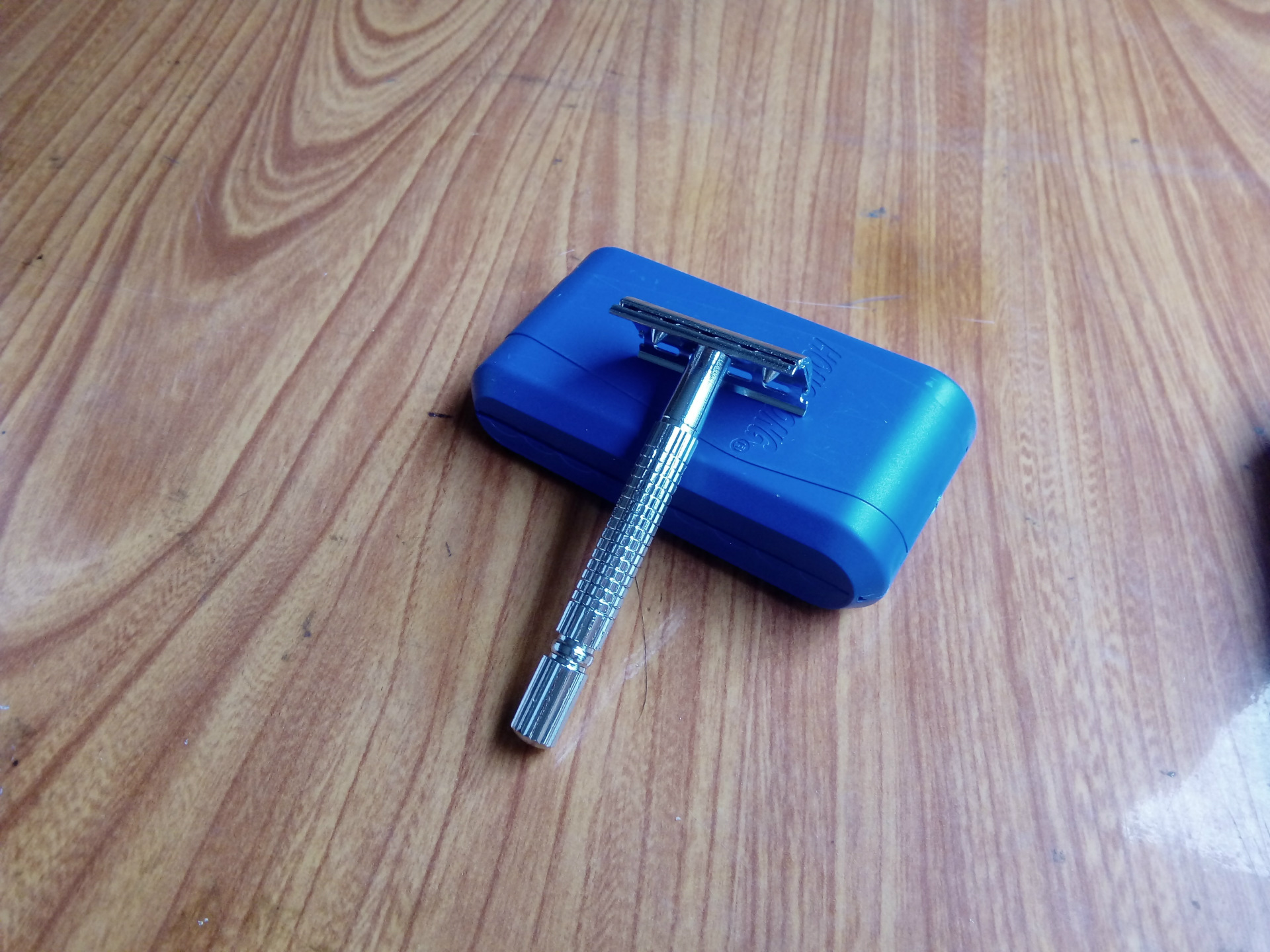 鸿龙171刀架剃须刀 简易老式剃须刀 老刮胡刀 手动剃须刀架批发