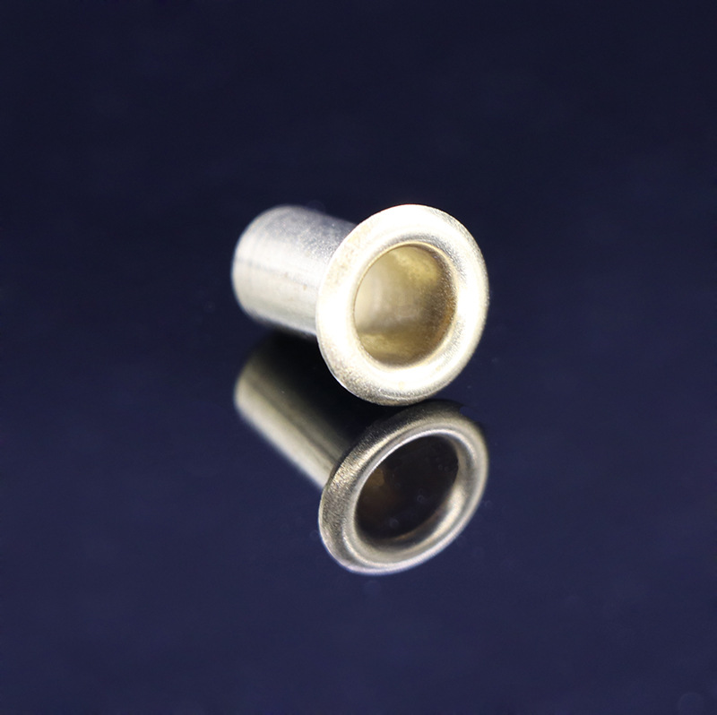 厂家批发 箱包服饰五金配件 铜鸡眼铆钉空心铆钉 气眼纽扣 圆形中