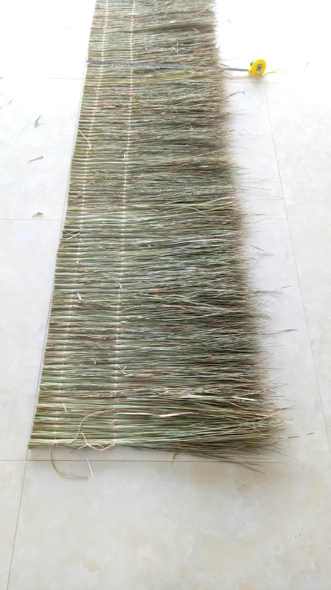 大量供应黄河滩区天然茅草瓦,茅草垫 茅草席