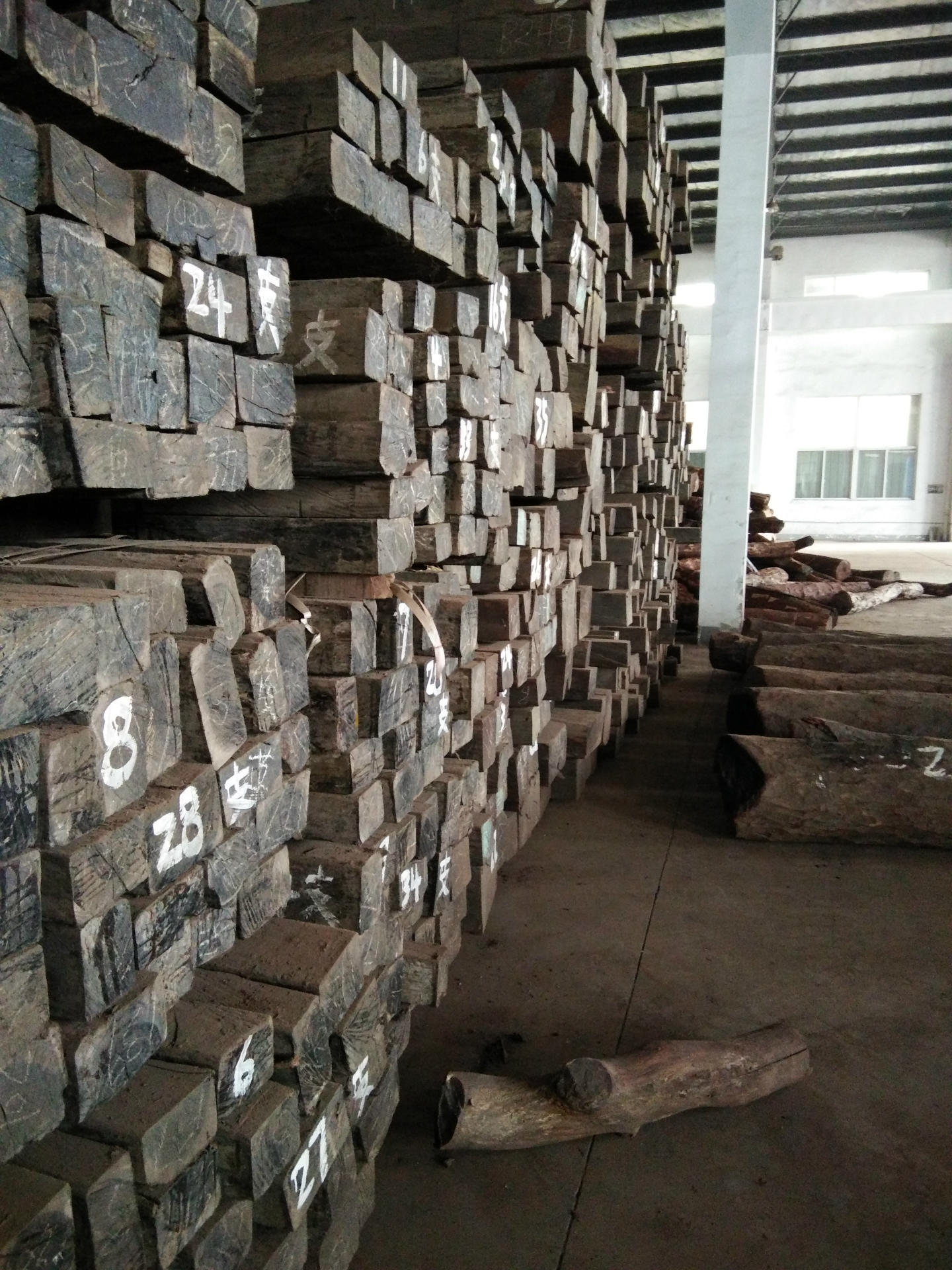 张家港木材 印尼坤甸木 印尼黑檀 条纹乌木 价格优惠