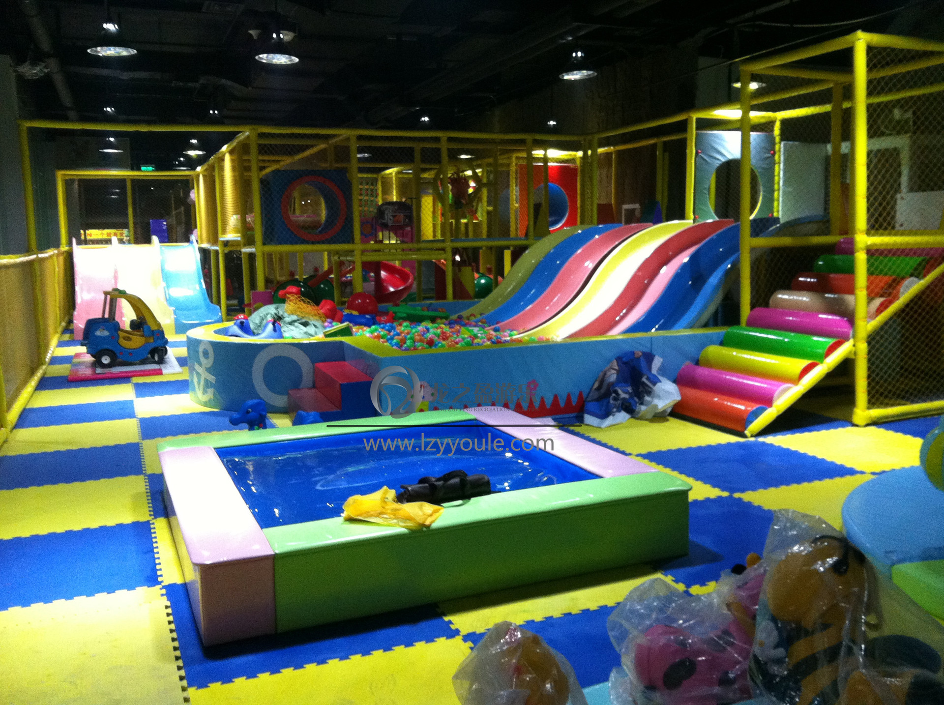 龙之盈直供 商超儿童设备爆款 定制版淘气堡