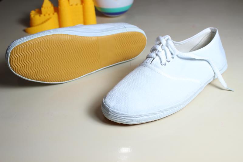 白球鞋运动会学生纯白系带帆布小白鞋网球鞋田径训练鞋运动鞋