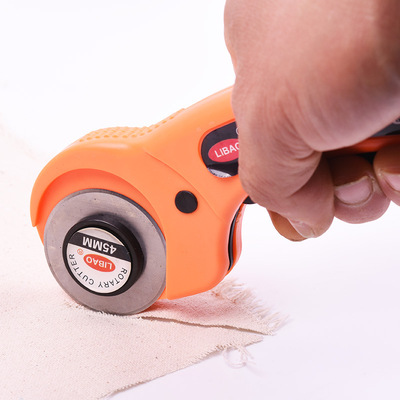 立体裁剪缝纫工具圆刀裁布刀滚刀轮刀拼布裁衣刀手工划布轮切刀片