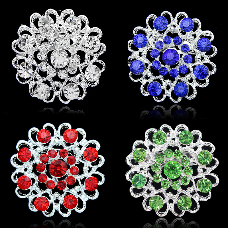 Cross-Border Hollow Diamond Heart Love Brooch Corsage Brooch Pin Factory Wholesale