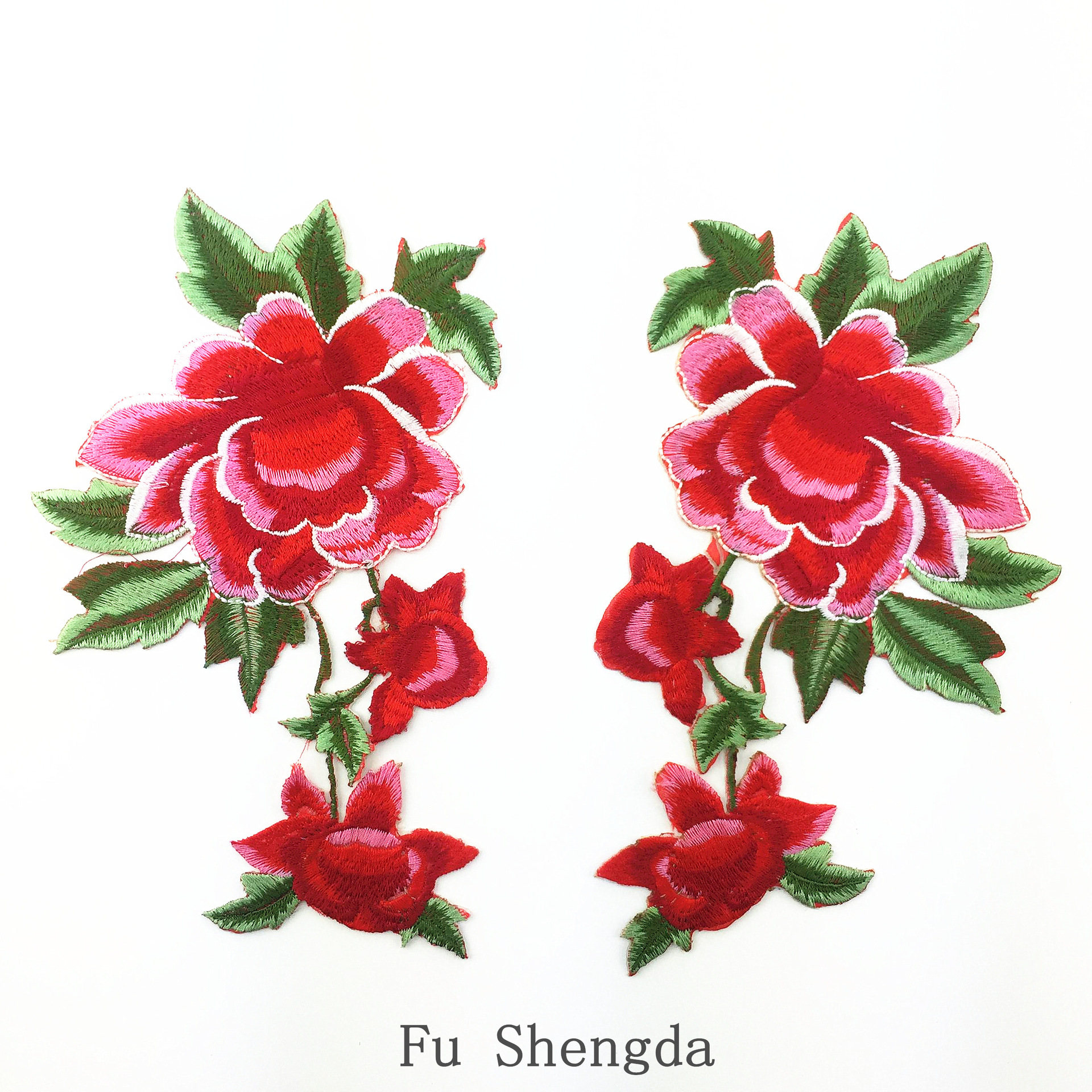 新款 高端刺绣梅花布贴 舞蹈服装辅料 人工烧花背胶 刺绣领花批发