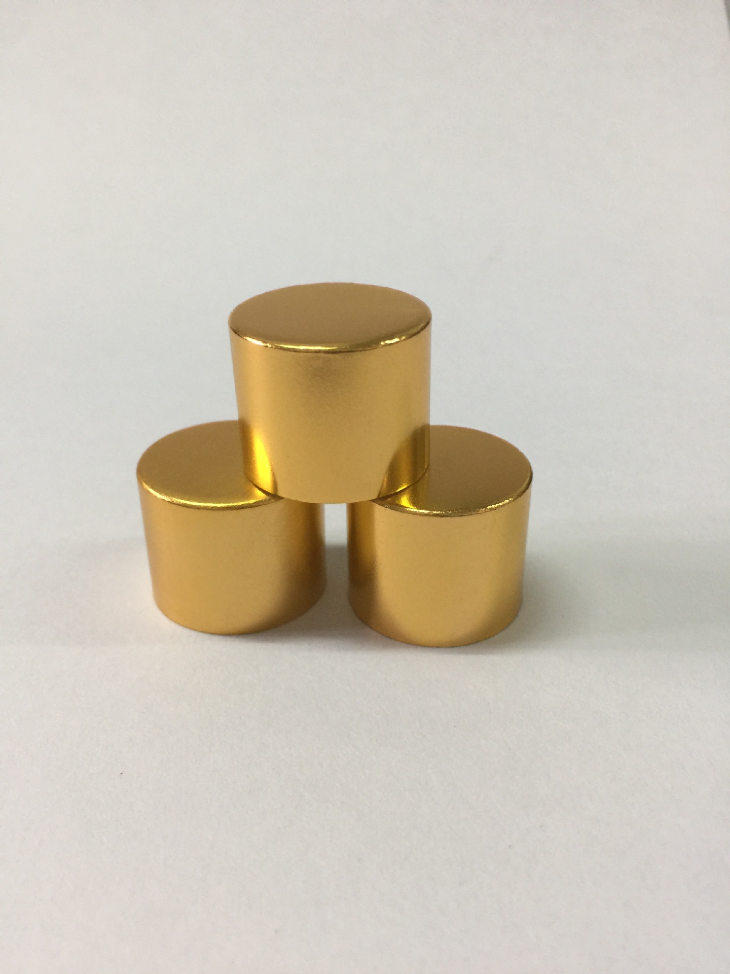 现货18牙金盖 精油瓶盖 电化铝盖 玻璃瓶铝盖