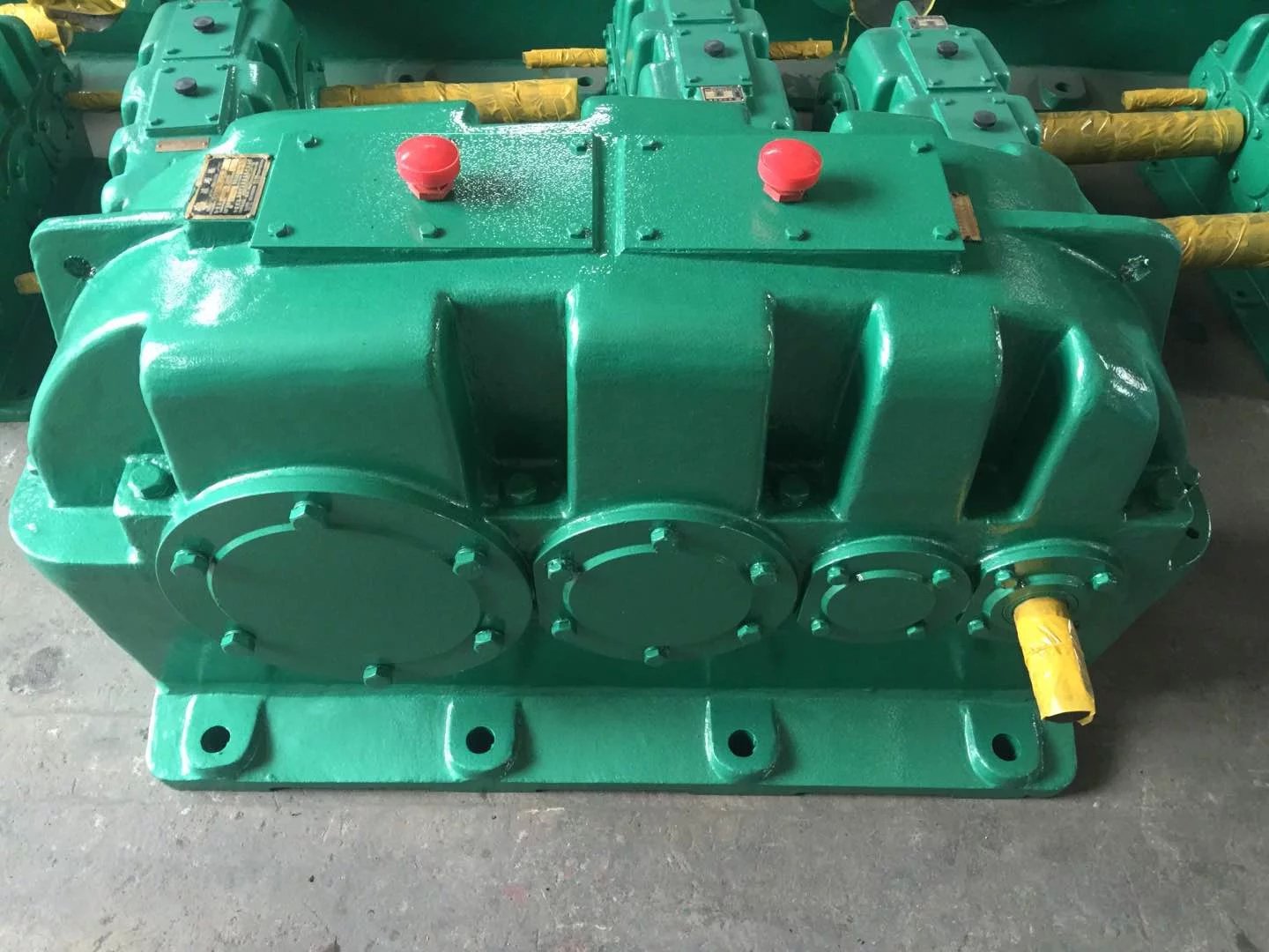 泰兴减速机_zsy315-100-1硬齿面减速机及配件厂家直销 - 阿里巴巴