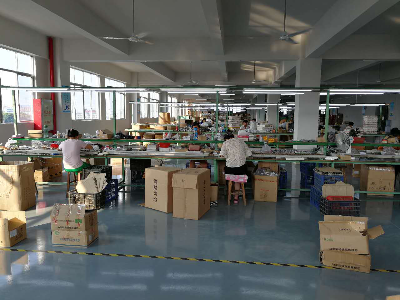 公司办公大楼办公室内景样板间生产车间公司地址:中国广东省中山市