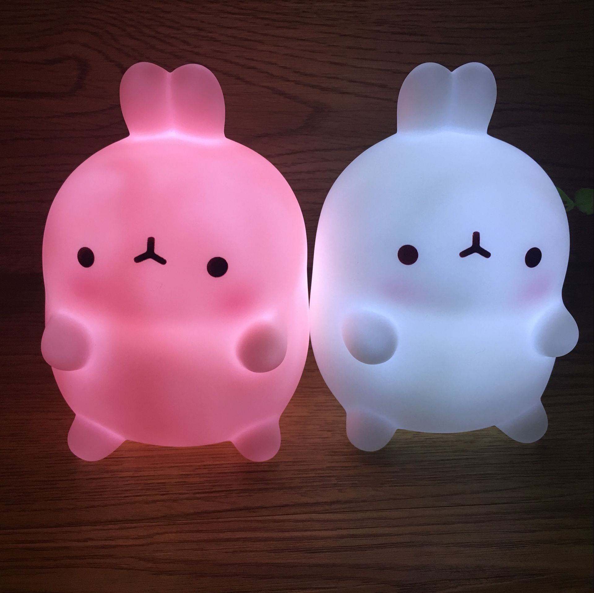 创意个性公仔摆件 萌兔 小兔子 学生小夜灯 床头装饰发光玩具