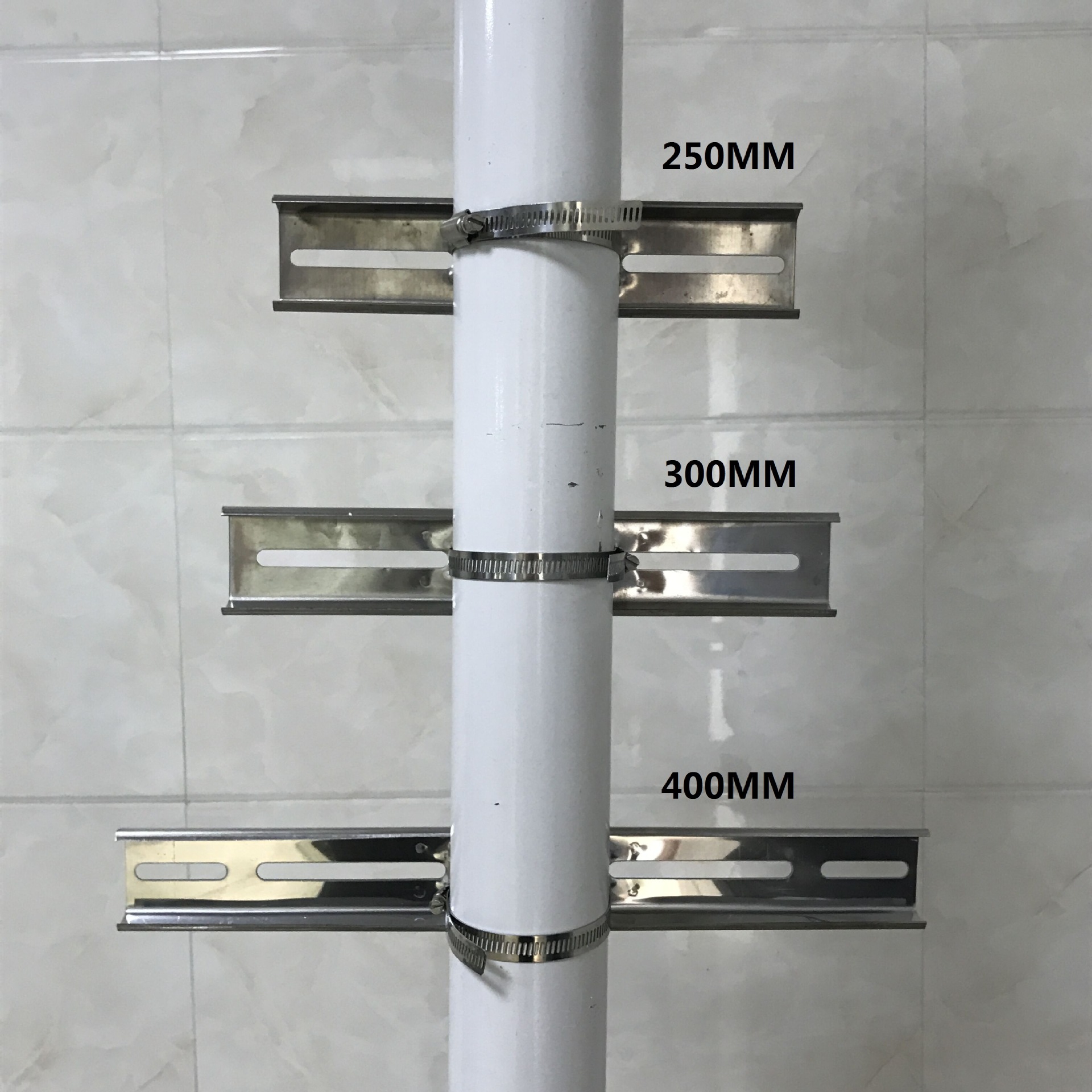 监控防水箱 防水箱抱箍加强支架 抱杆支架 配电箱支架不锈钢支架