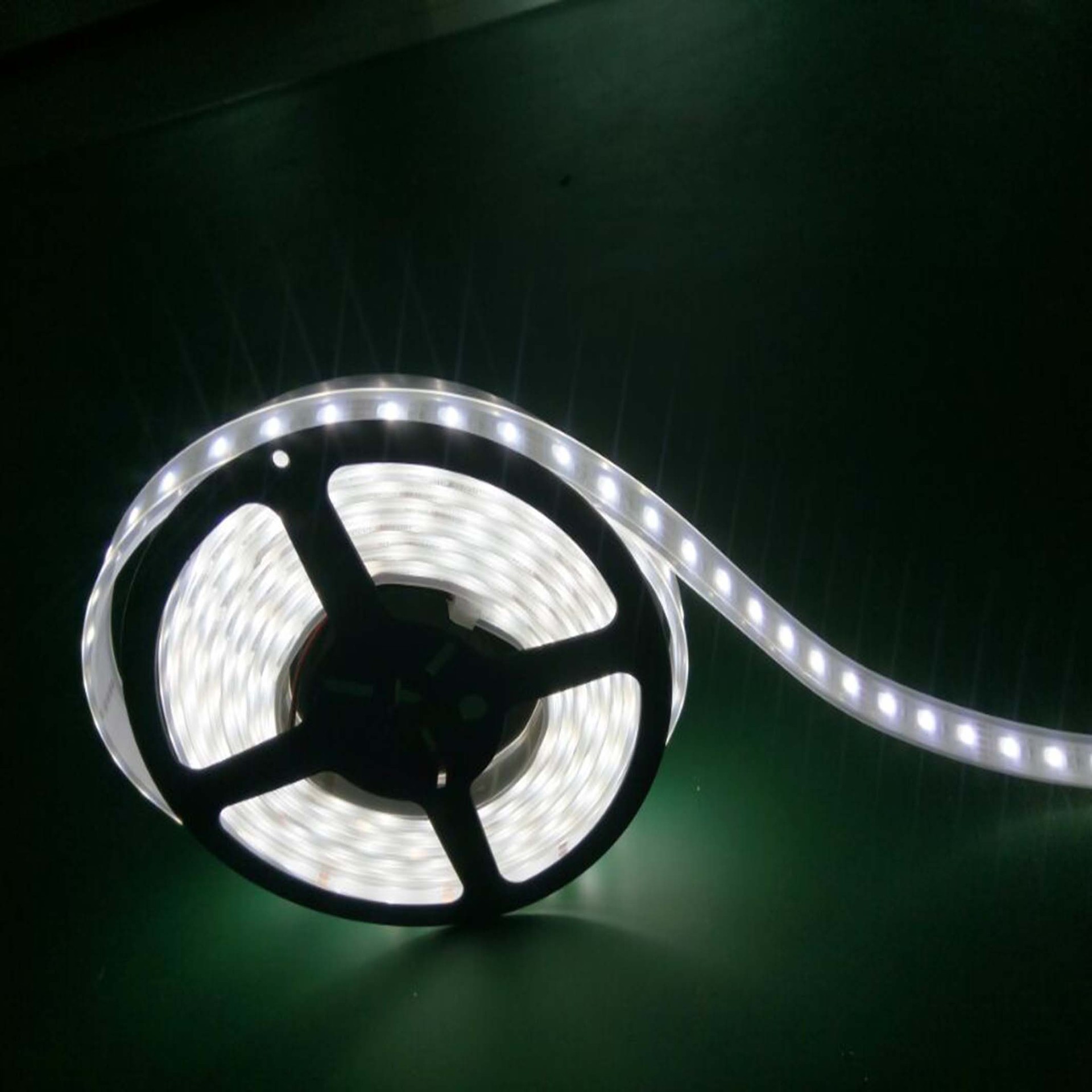 led灯带5050防水低压5v手机展柜灯带高亮2835柔性软灯条厂家批发