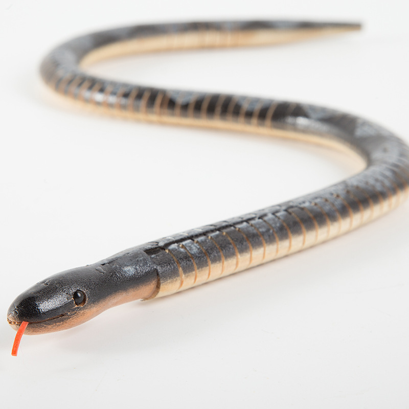 旅游工艺品批发 整蛊70厘米好质量木质仿真圆头蛇 木头蛇批发