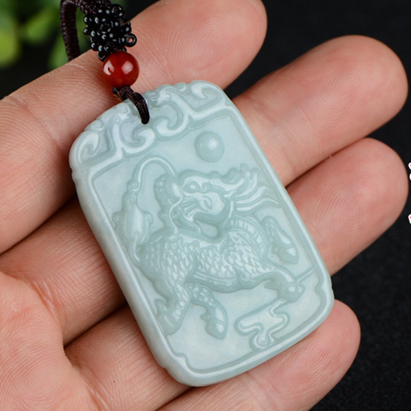 翡翠a货麒麟牌玉坠 吊坠挂件 项坠 祥瑞麒麟玉佩带证书