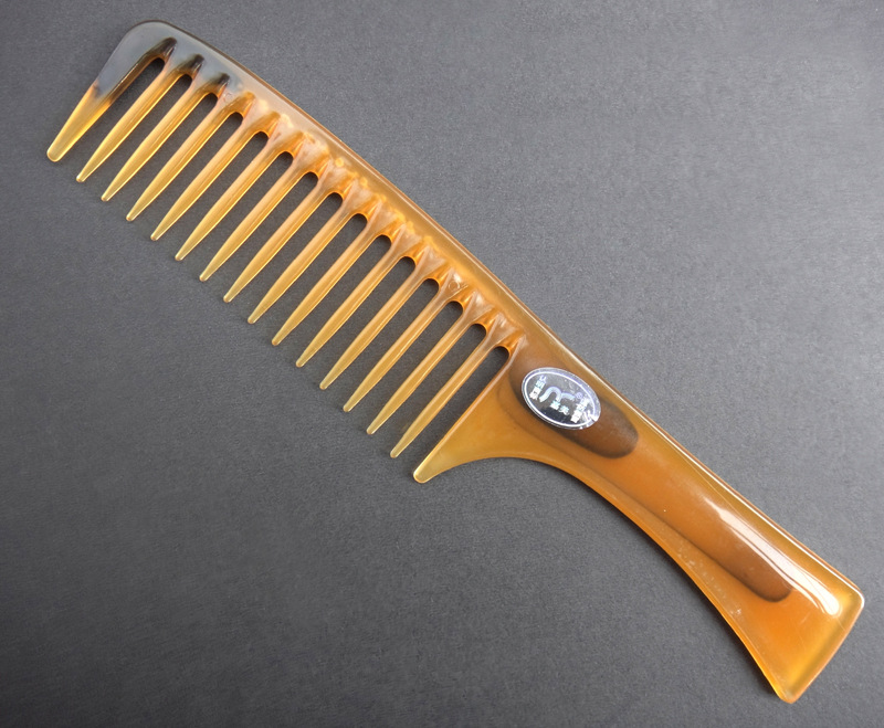 供应嘉美5820宽齿梳 塑料梳 不容易断 美发梳 卷烫头发用品梳