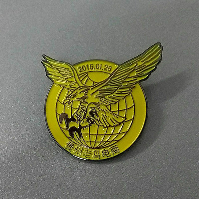 烤漆徽章_雄鹰造型胸章 金属老鹰烤漆徽章 电商标志襟章 - 阿里巴巴