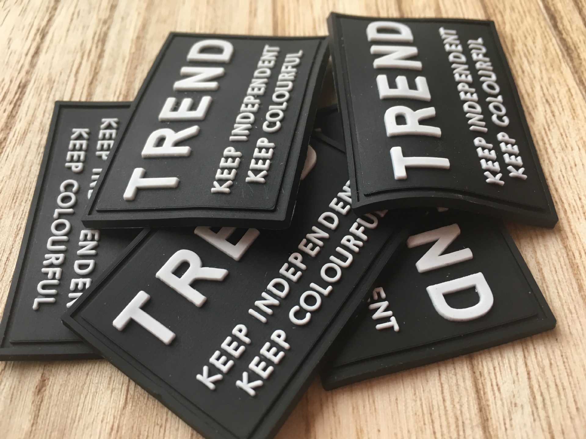 定做pvc软胶皮标批发橡胶标现货滴塑标补丁贴硅胶章五金皮牌布贴