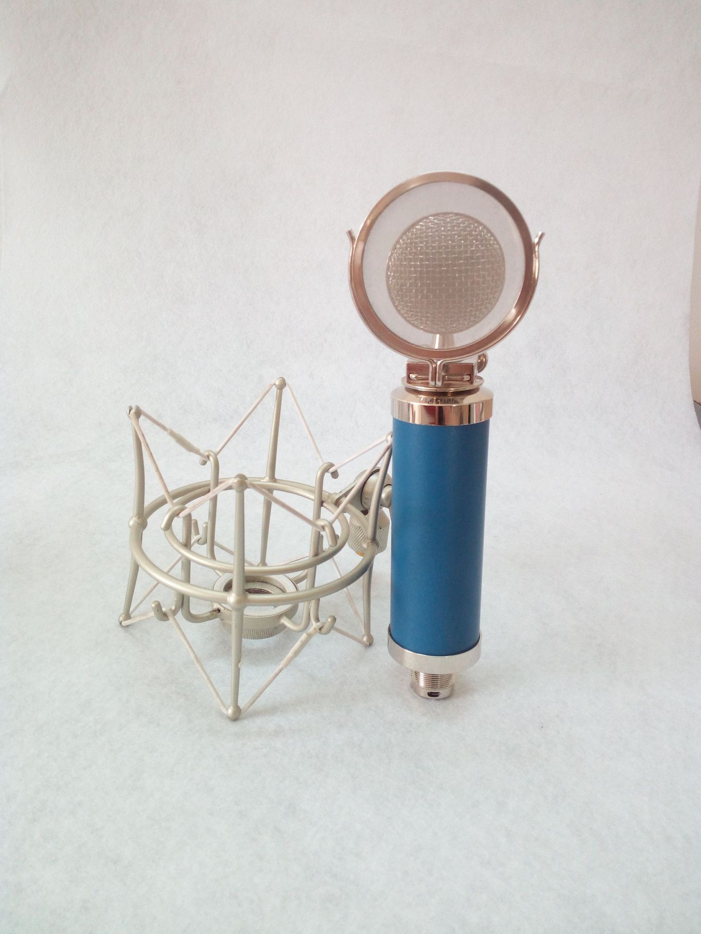 厂家直销蓝鸟振膜主播麦克风大奶瓶电容麦电脑k歌录音话筒免电源