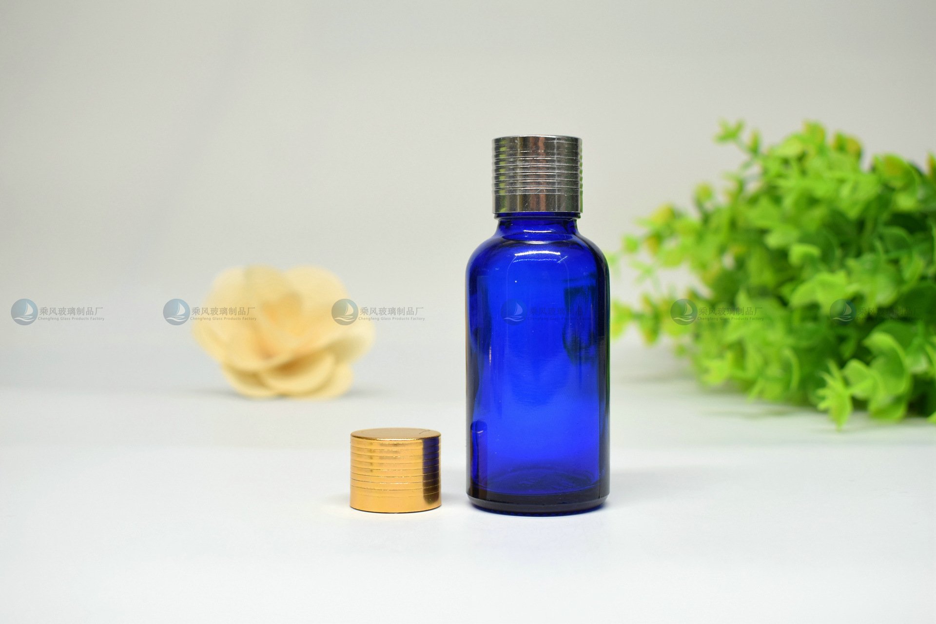 蓝色精油瓶 30ml 厂价直销现货无麻点无气泡无黑点容量精准