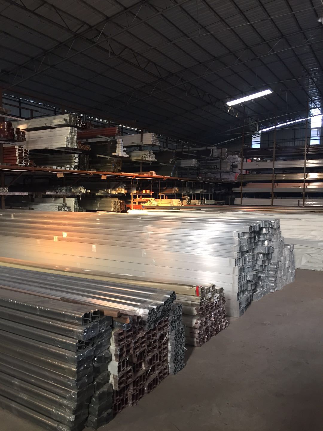 全铝合金衣柜 欧式顶线白橡木衣柜厂家定制 佛山铝材厂批发