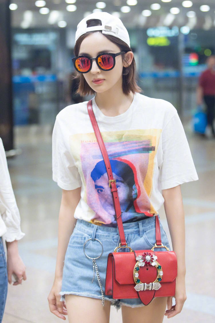 2017夏季新款 古力娜扎机场明星同款 白色短袖圆领印花人头t恤衫