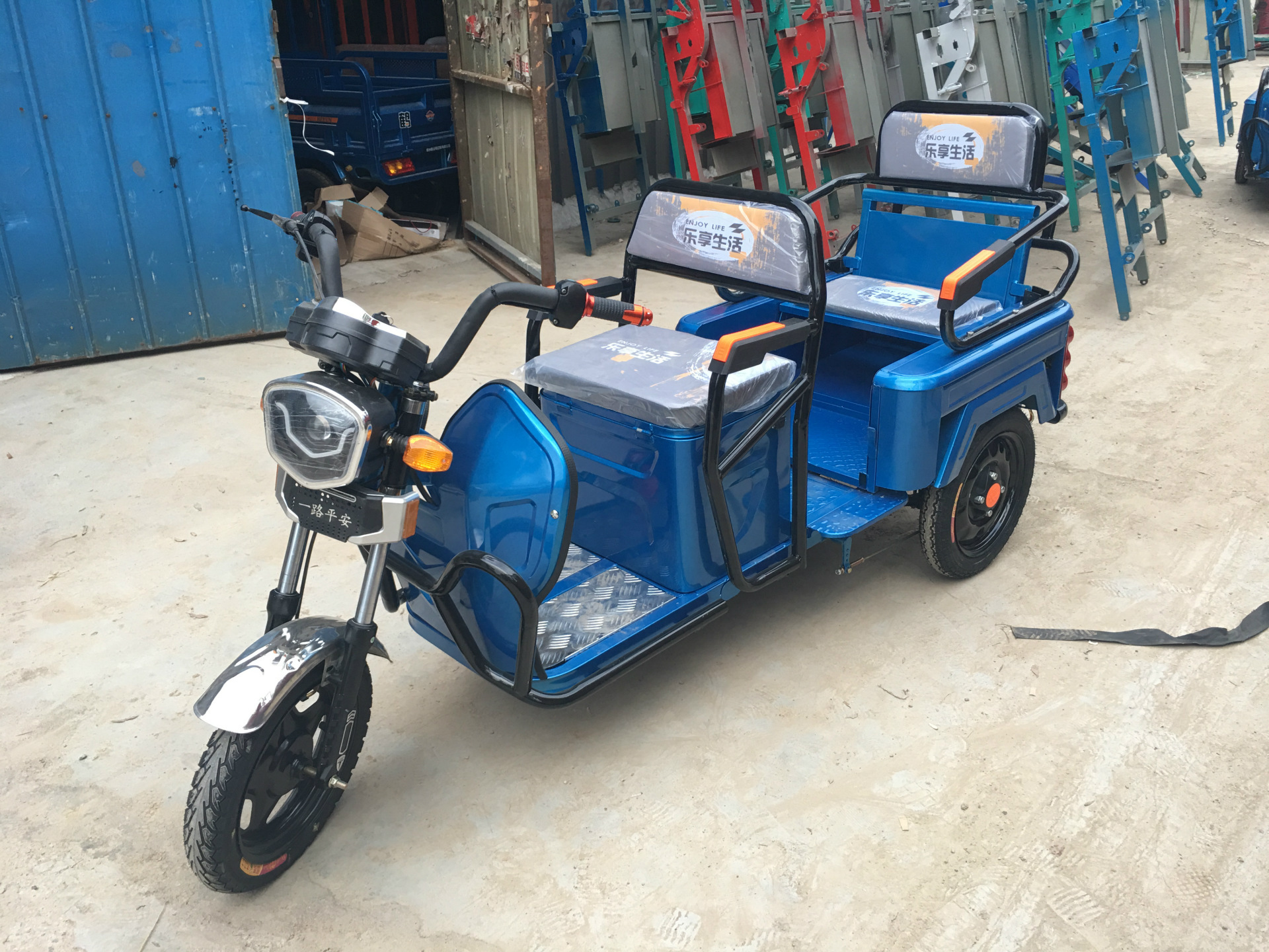 鹤运 电动三轮车  电动老年车  普通电动客货 电动三轮