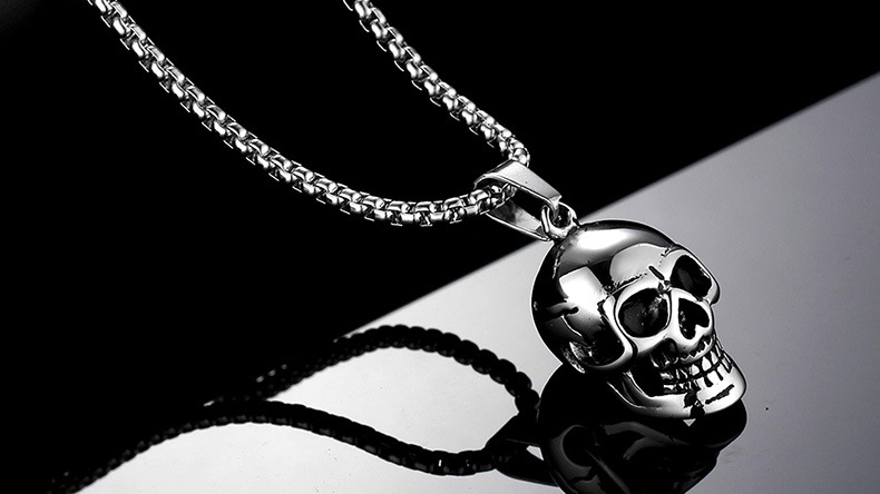 乌鸦 欧美外贸个性复古朋克摇滚哥特潮男士夸张骷髅头钛钢吊坠