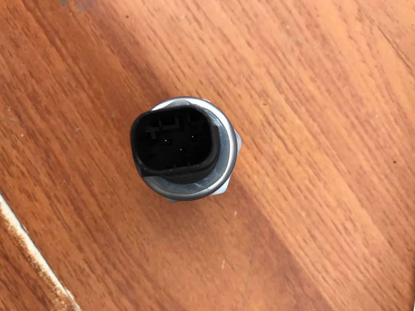 宝马机油压力传感器 轨压传感器 55cp09-03 34521164458