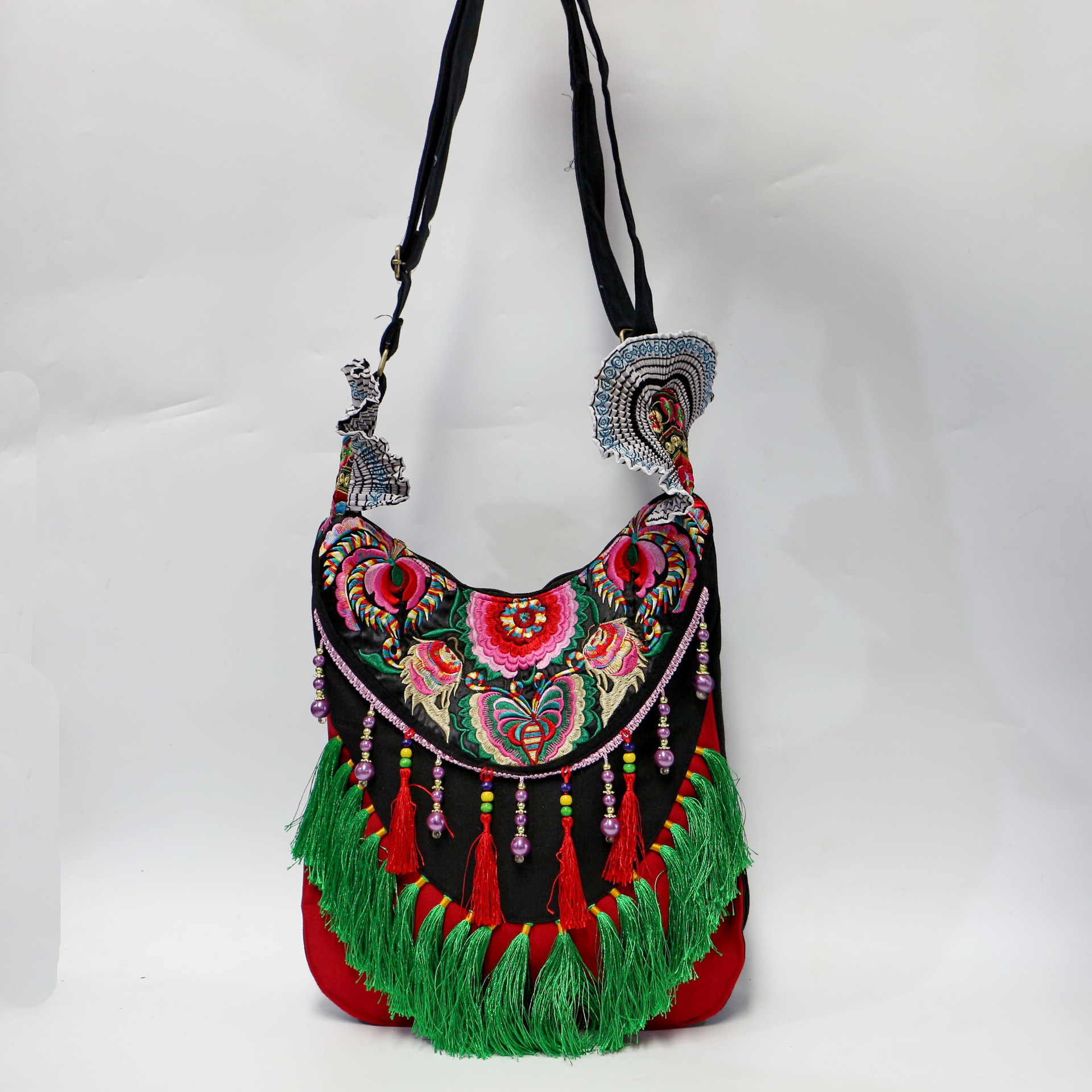 新款云南民族风包包苗族刺绣包女款单肩包苗绣大包百搭时尚款