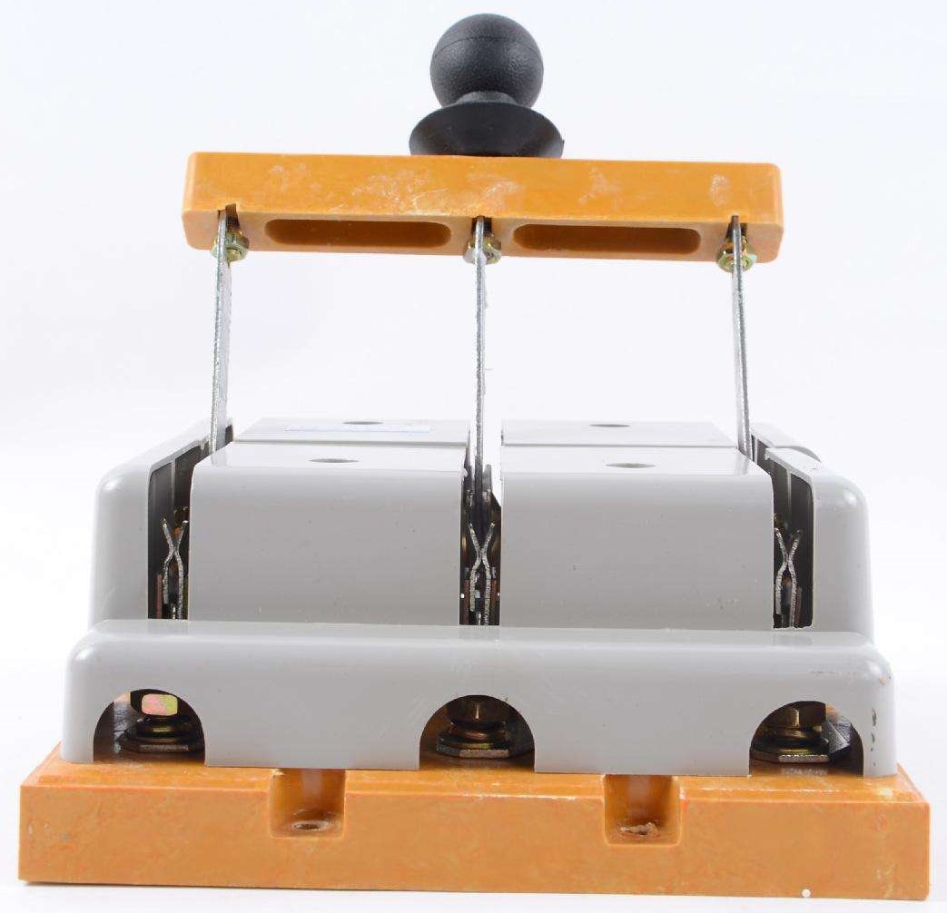 带盖hd11f-400/38刀开关 hd11f-200/48厚铜件 胶板