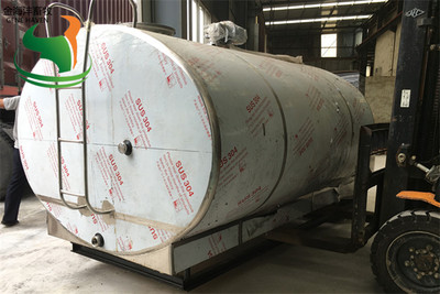 厂家直销 8t卧式牛奶制冷罐 不锈钢牛奶保鲜储存罐 牛奶冷却容器